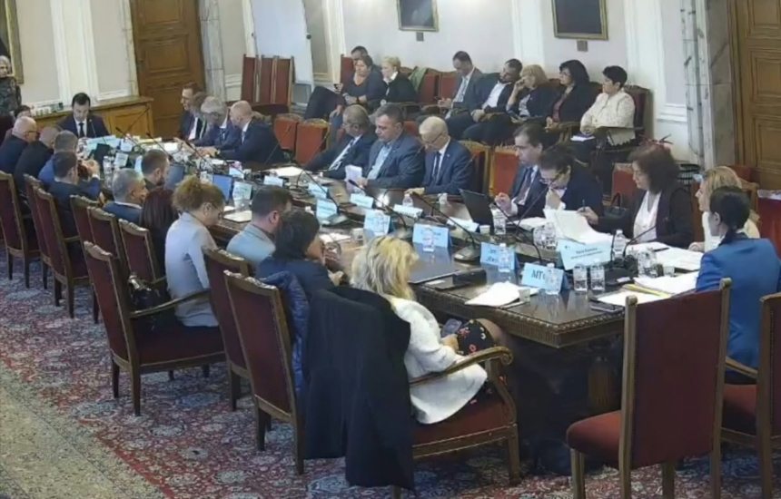 Депутатите започнаха ремонта на ЗЛПХМ