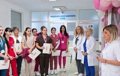 Посрещат 30 бъдещи акушерки