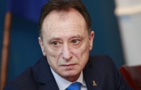 Нова атака срещу ексшеф на фонда за деца