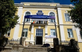 Благотворителен базар за колежка във В. Търново