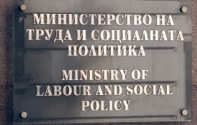 Болници и институции с детски кътове